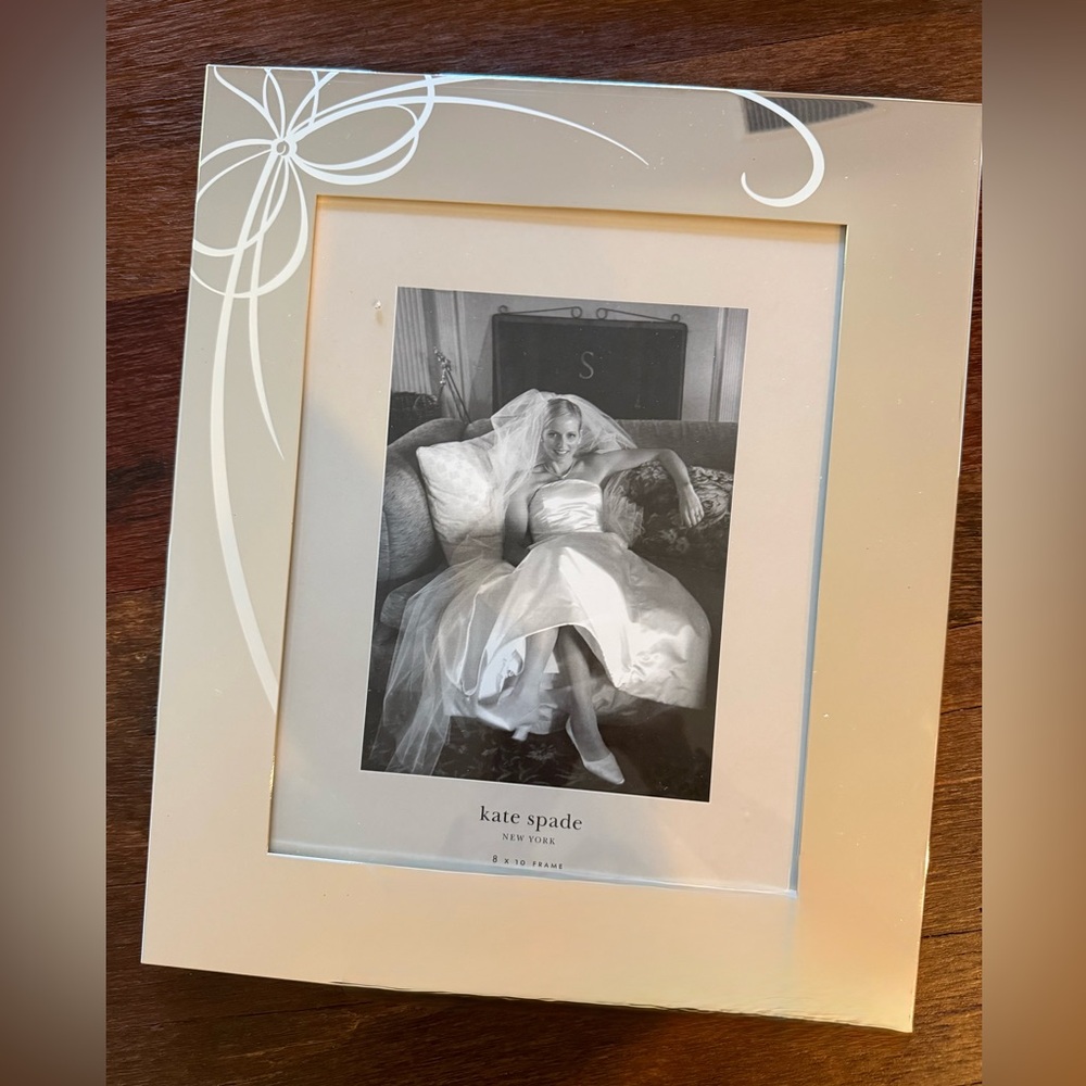 Kate Spade Ivory Bow Accent Frame